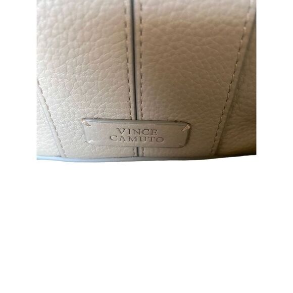 Vince Camuto, Afina leather light, khaki, smooth, leather shoulder bag. - Picture 7 of 9